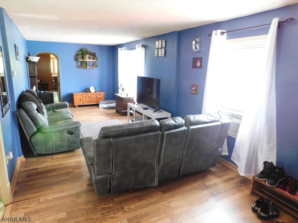 Llyswen - Residential