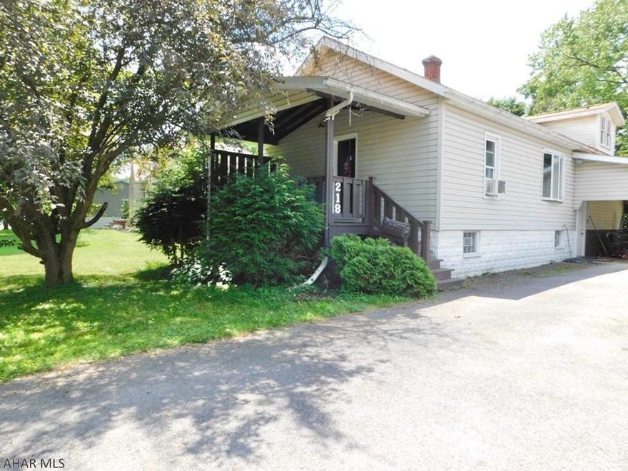 One story living in Llyswen.  This home features a beautifully updated kitchen and bathroom as well as 3 bedrooms.  Relax under the covered carport in the summer & protect your cars from snow in the winter.  Contact the listing agent today for your private tour.