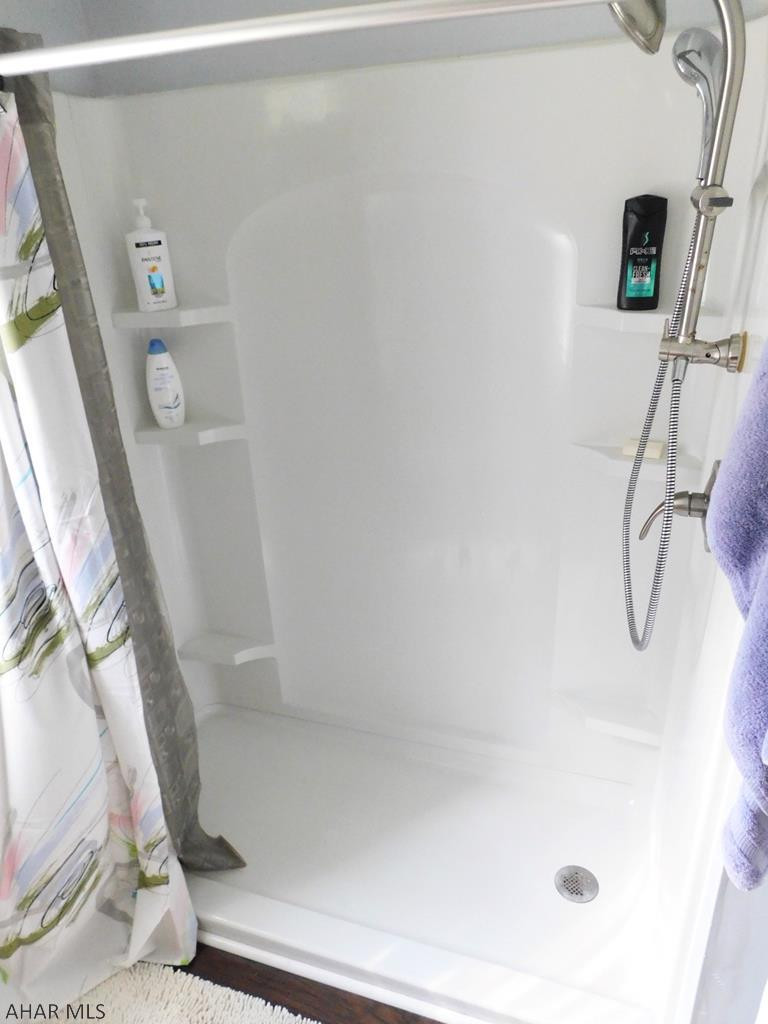 Llyswen - Residential