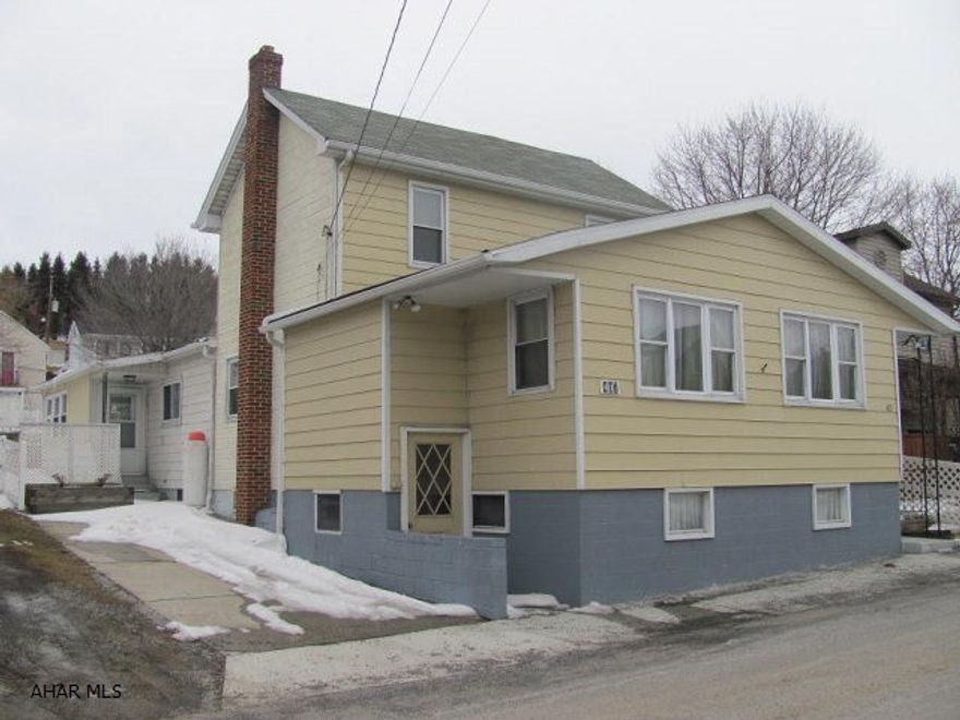 Penn Cambria schools! Galllitziin- 2 story, 3-4 BR home on a 43 x 133 landscaped lot. Oil HW heat, large enclosed sunroom. Price to sell