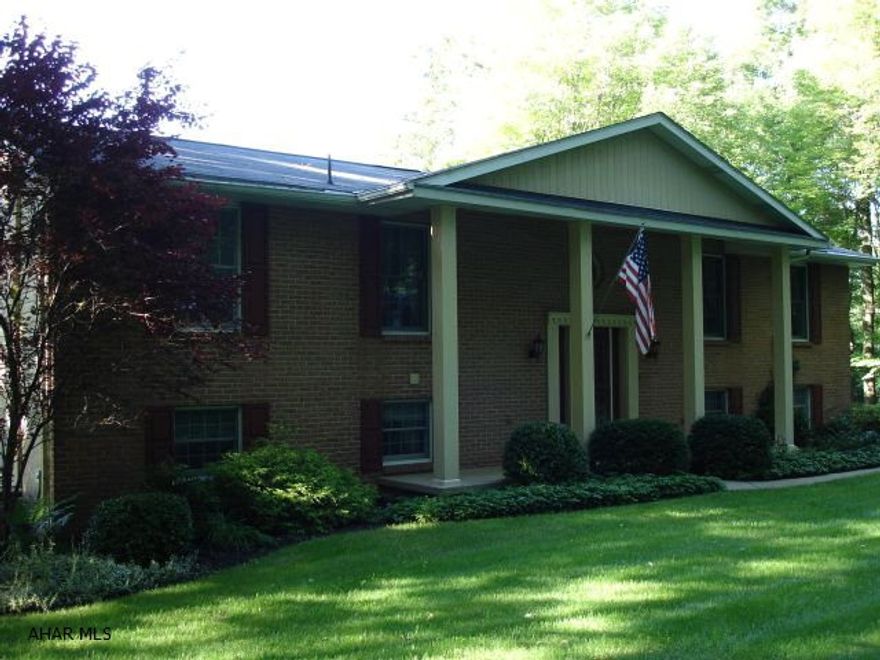 Stunning Country Setting! 4 bedroom, 2 bath, bi-level on 3.3 acres, wooded setting with 2 stall barn with fenced pasture perfect for horses, llamas etc. Prestigious condiditon throughout, looking for privacy here it is!!!