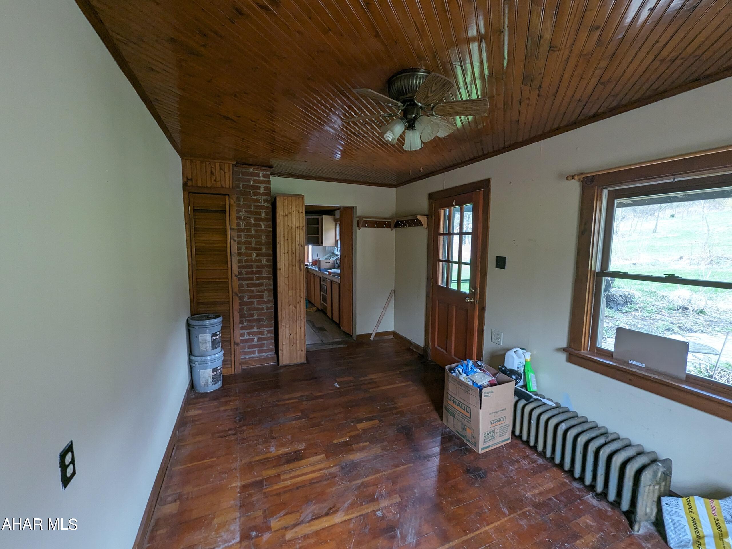 Sinking Valley - Residential