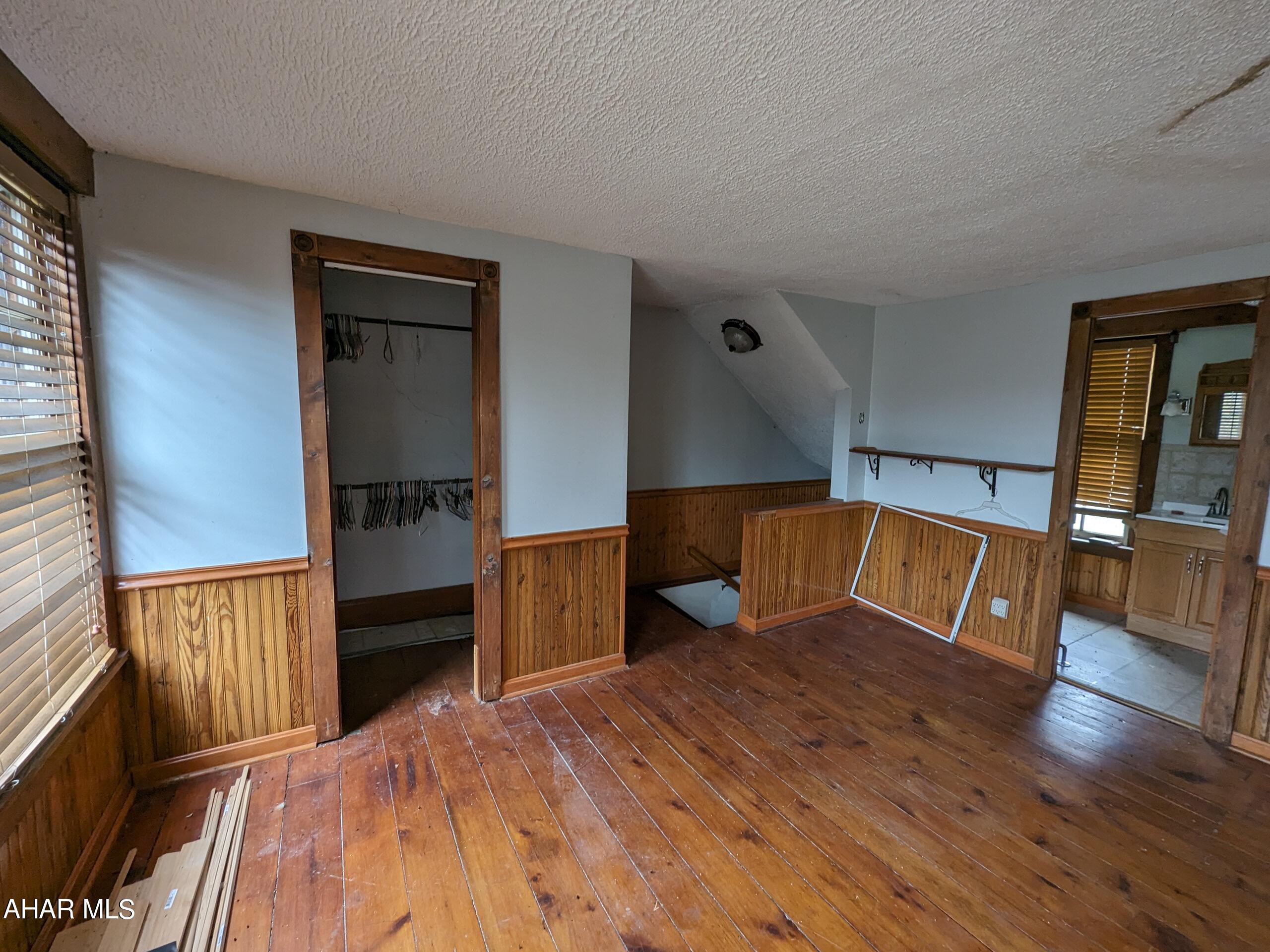 Sinking Valley - Residential