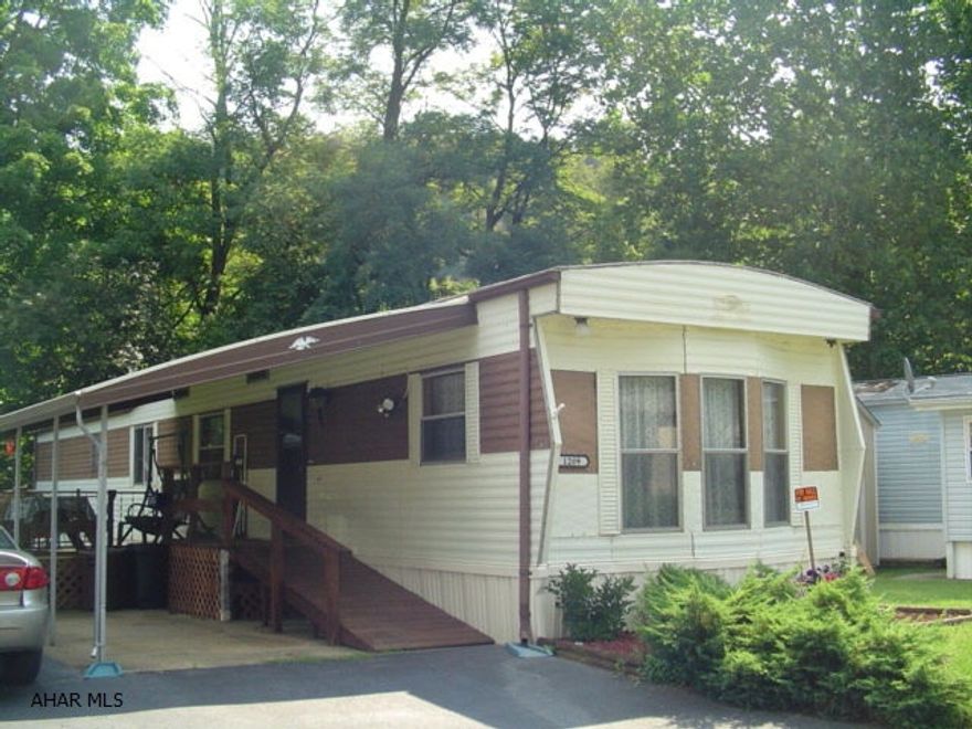 55+ community. Very well maintained home. Central air - 1 year old. Covered patio, handicap access, nice open floor plan with large rooms.