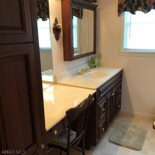 Lakewood Manor - Residential