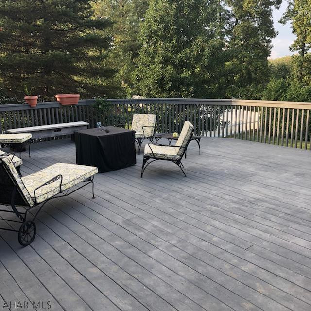 Lakewood Manor - Residential