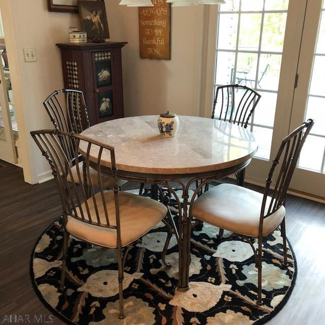 Lakewood Manor - Residential