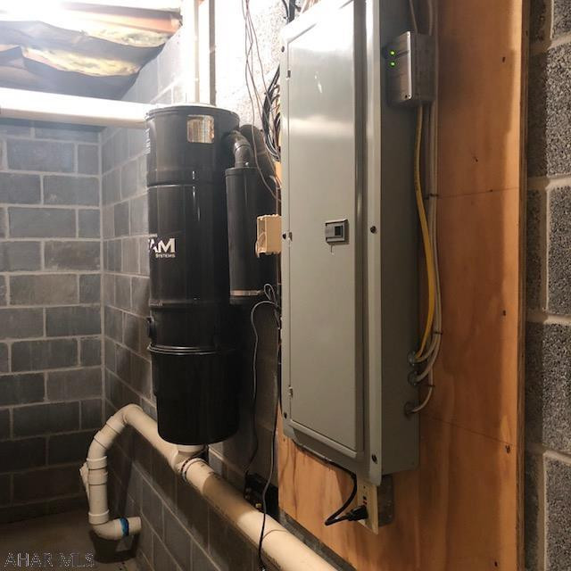 Lakewood Manor - Residential