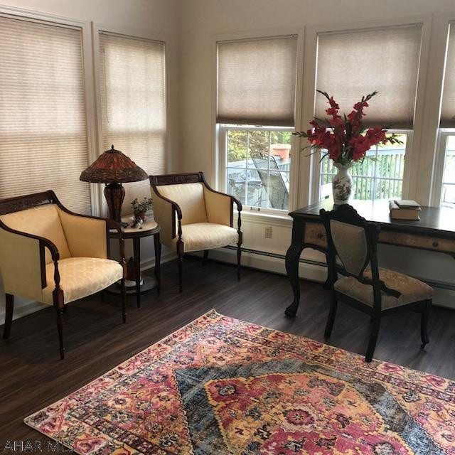 Lakewood Manor - Residential