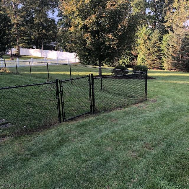 Lakewood Manor - Residential