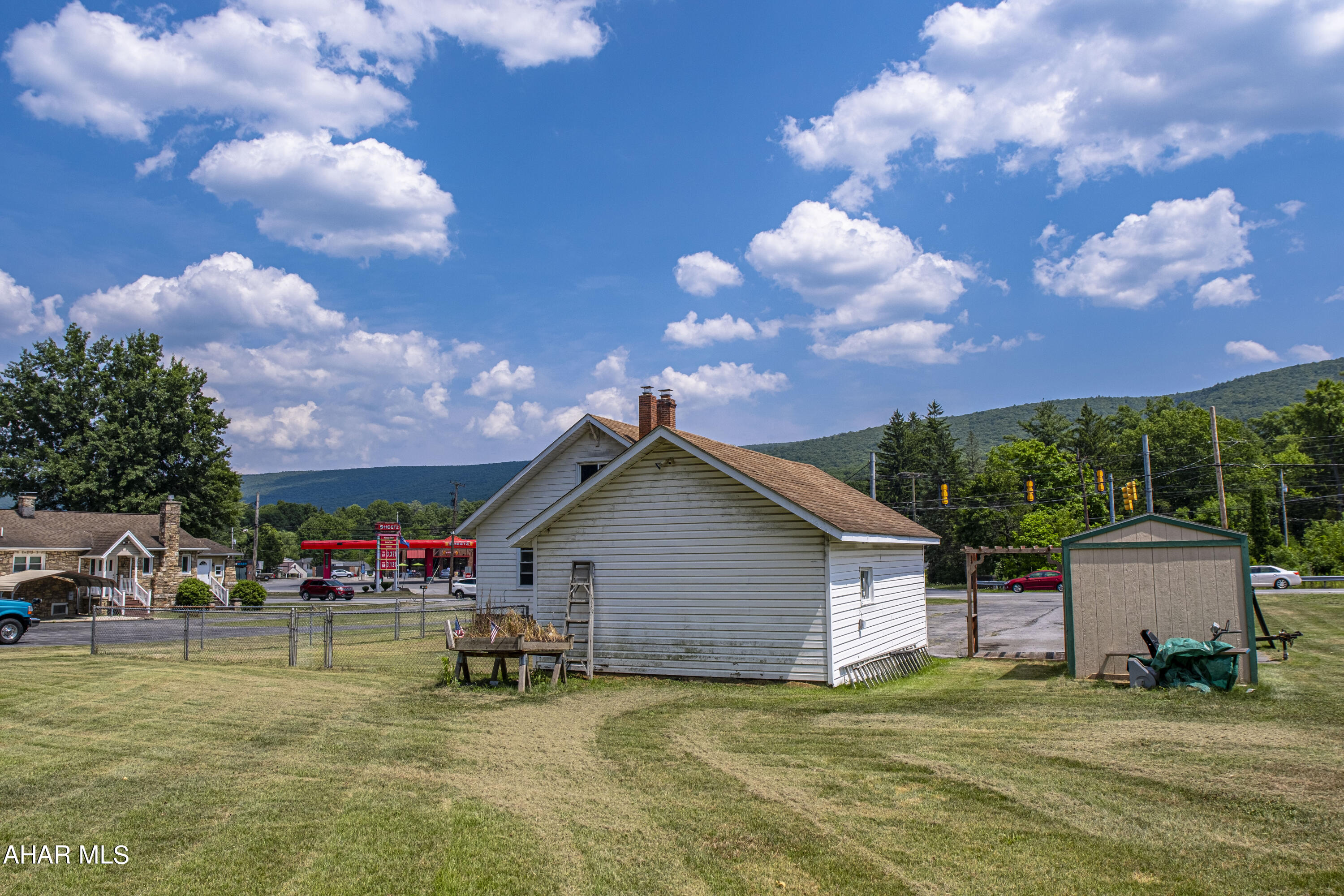 Greenwood - Commercial Sale