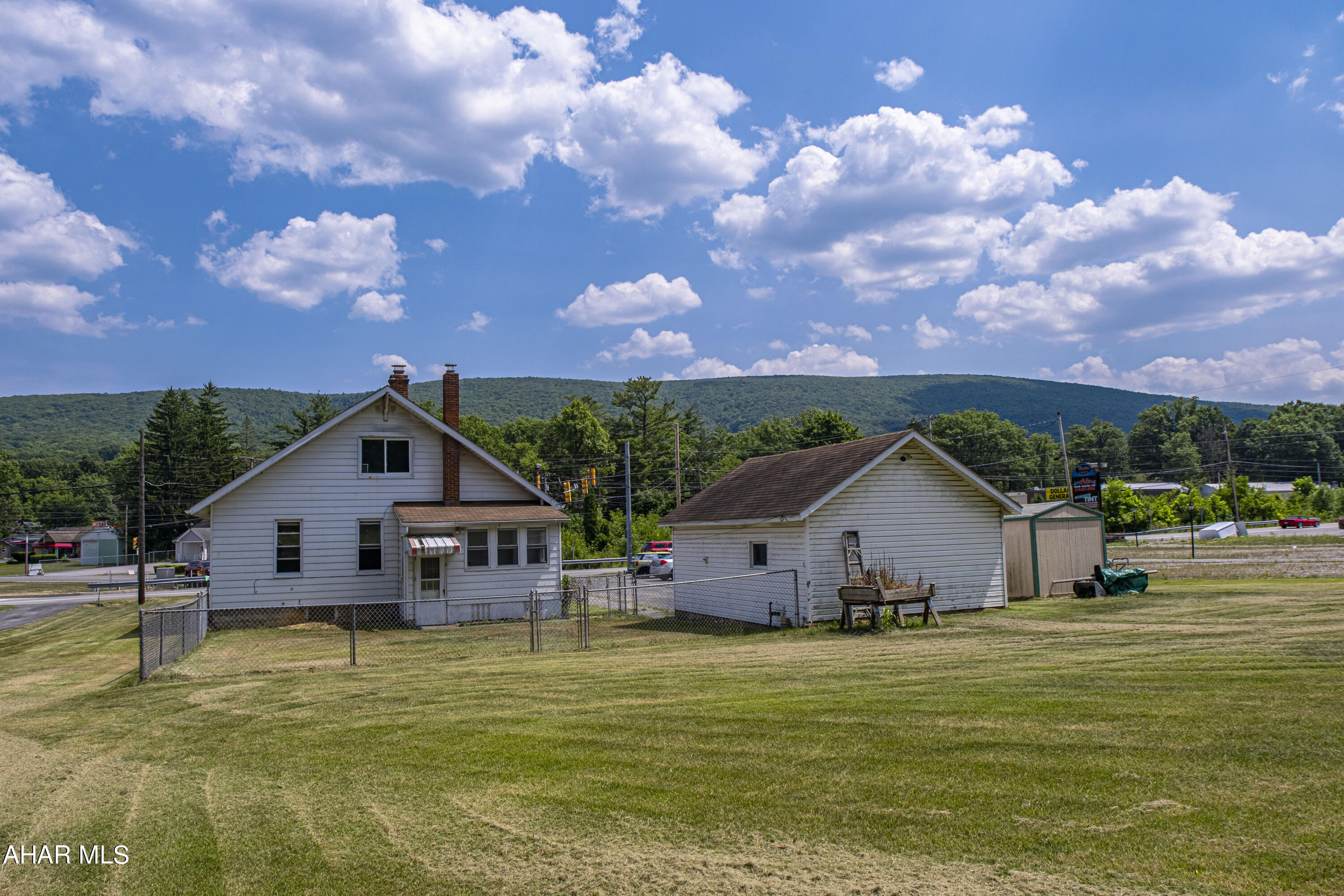 Greenwood - Commercial Sale