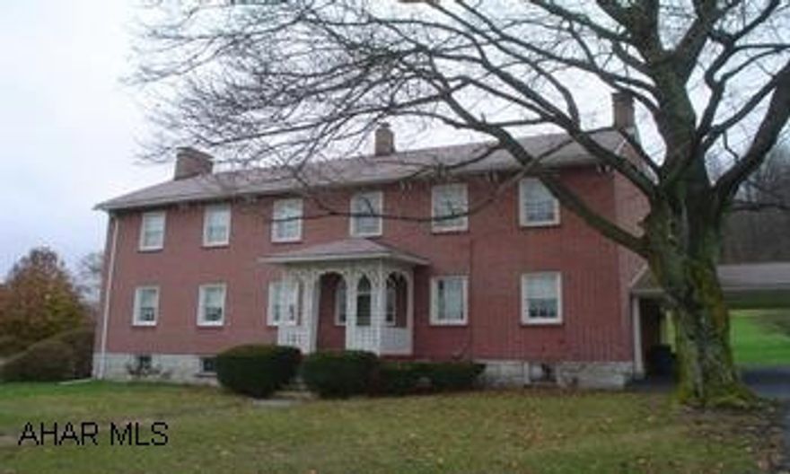 Pinecroft farmette - 87 acres with open fields, wooded area, and river. A large brick home, reconditioned barn, and out building. A dream come true. An 87 acre farmette with woods, fields, and river. Large farm house and reconditioned barn with horse stalls. All in Pinecroft.