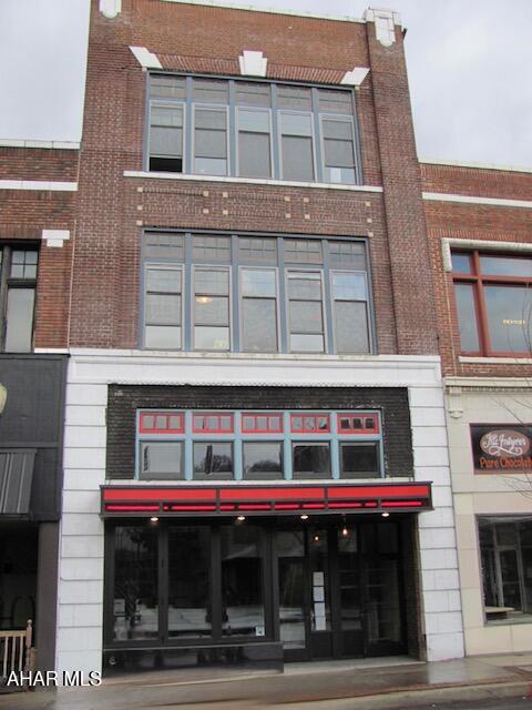 None - Commercial Lease