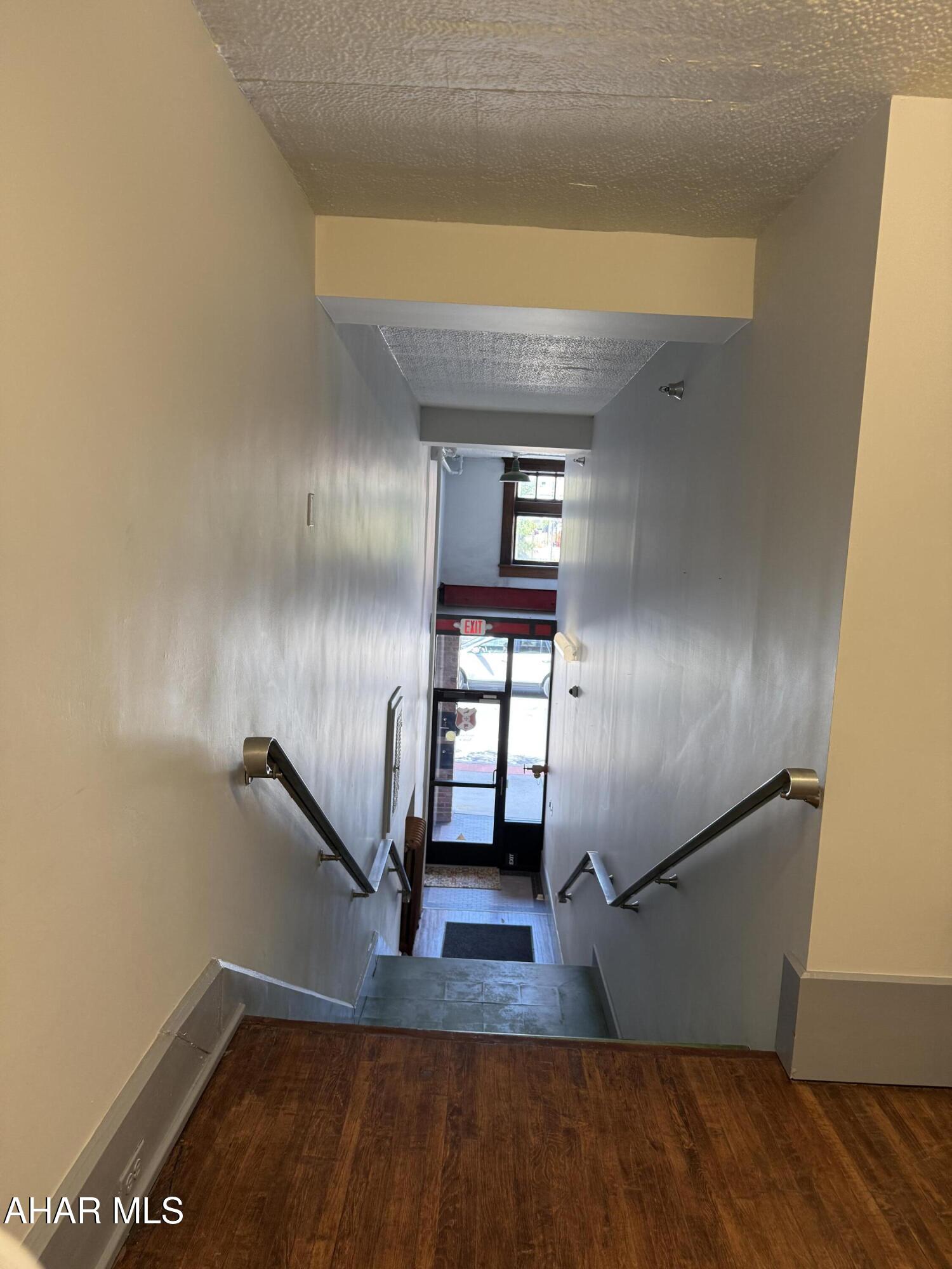 None - Commercial Lease