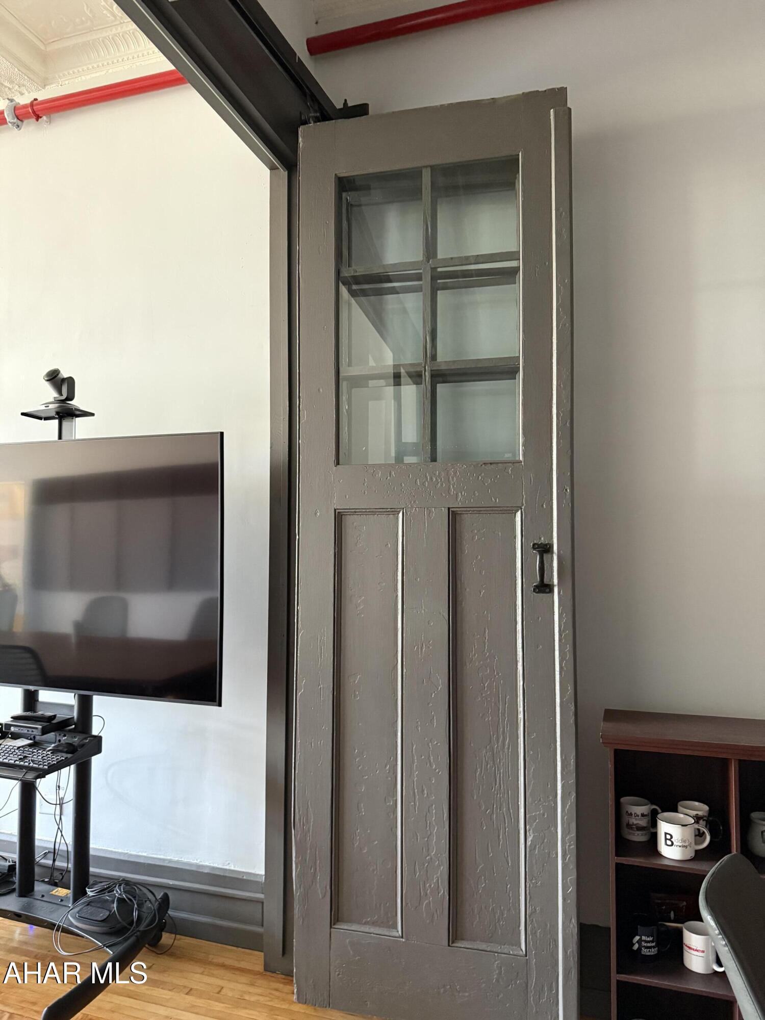 None - Commercial Lease