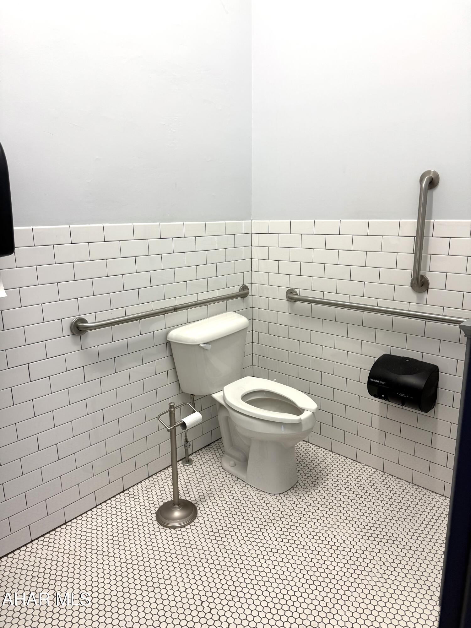 None - Commercial Lease