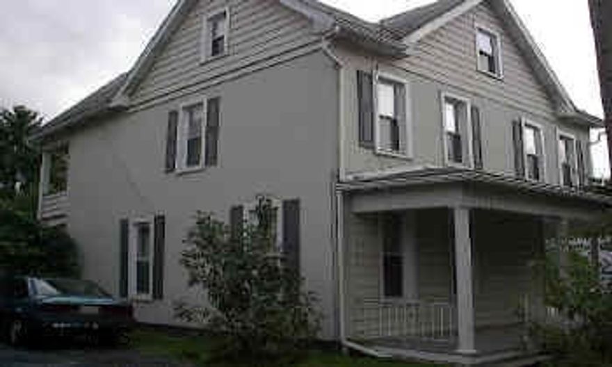 GREAT FAMILY OR OFFICE! HISTORIC DISTRICT OF COUNTY SEAT SECONDS FROM JUNIATA COLLEGE. MINUTES FROM PENN STATE. SWEET & CLEAN! GREAT OFFICE (ZONED COMMERCIAL)  OR FAMILY HOME IN COUNTY SEAT STEPS FROM COURT HOUSE & HISTORIC DISTRICT. UPDATED & GRACIOUS. CALL DARLA 696-1227 OR 934-4663. WWW.REO.COM.