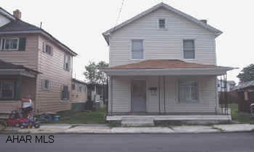 TWO STORY FRAMED ON NICE LOT HANDY MAN SPECIAL--BOUGHT AS IS,   FIX IT UP AND WATCH THE VALUE GROW