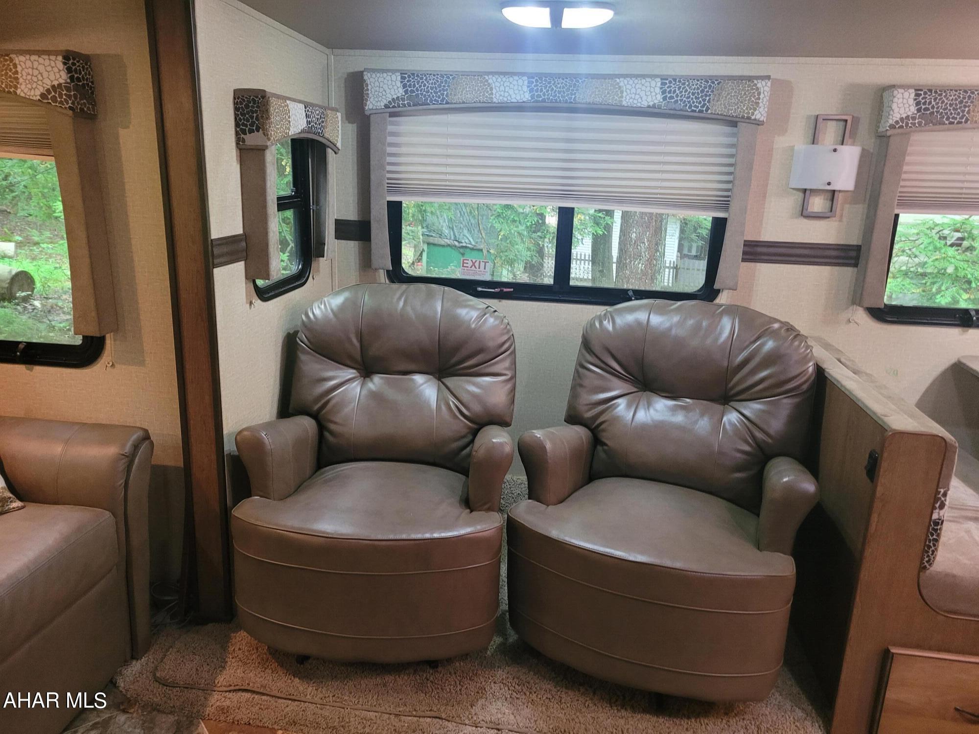 Glendale Yearound - Residential