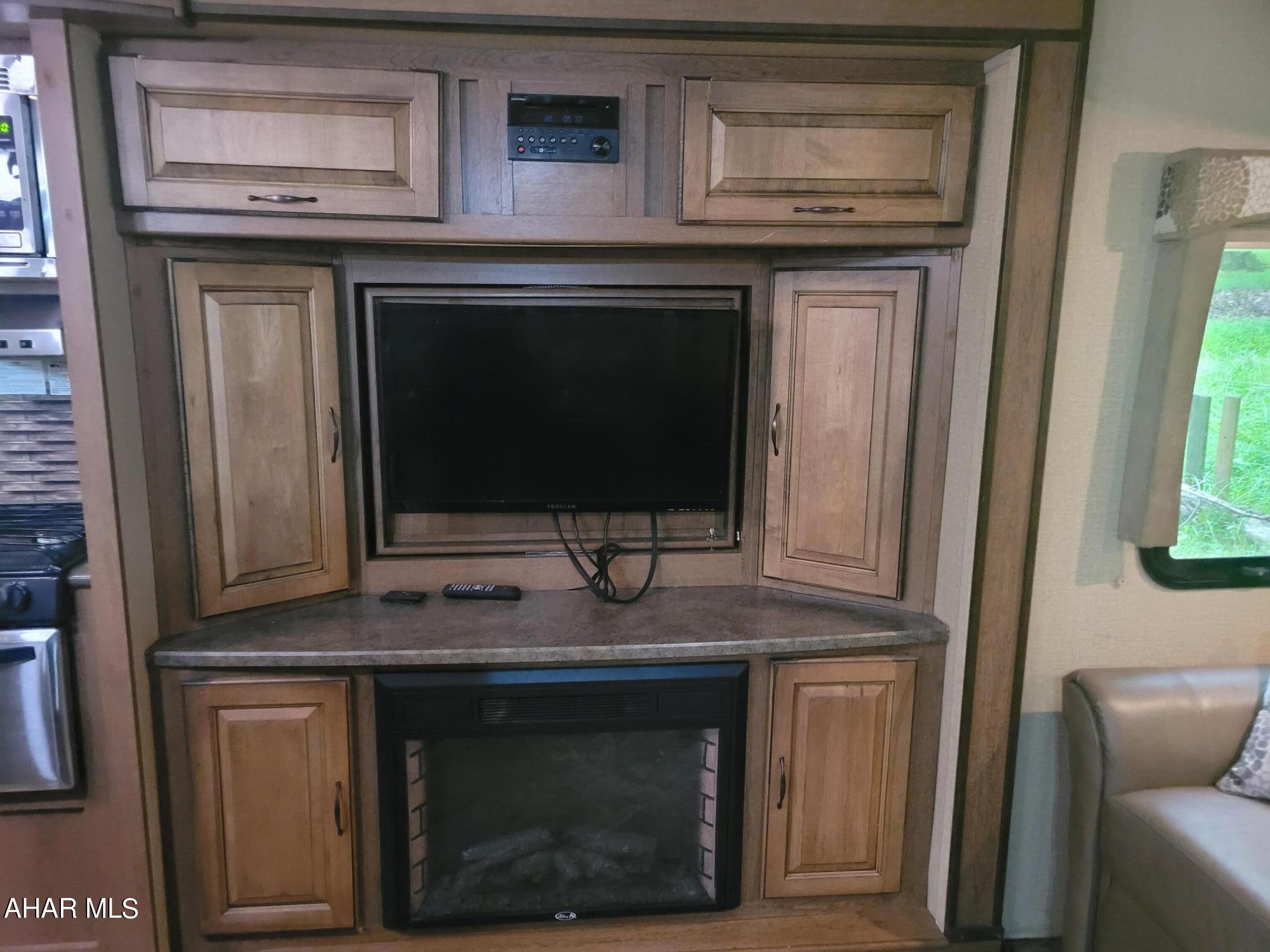 Glendale Yearound - Residential