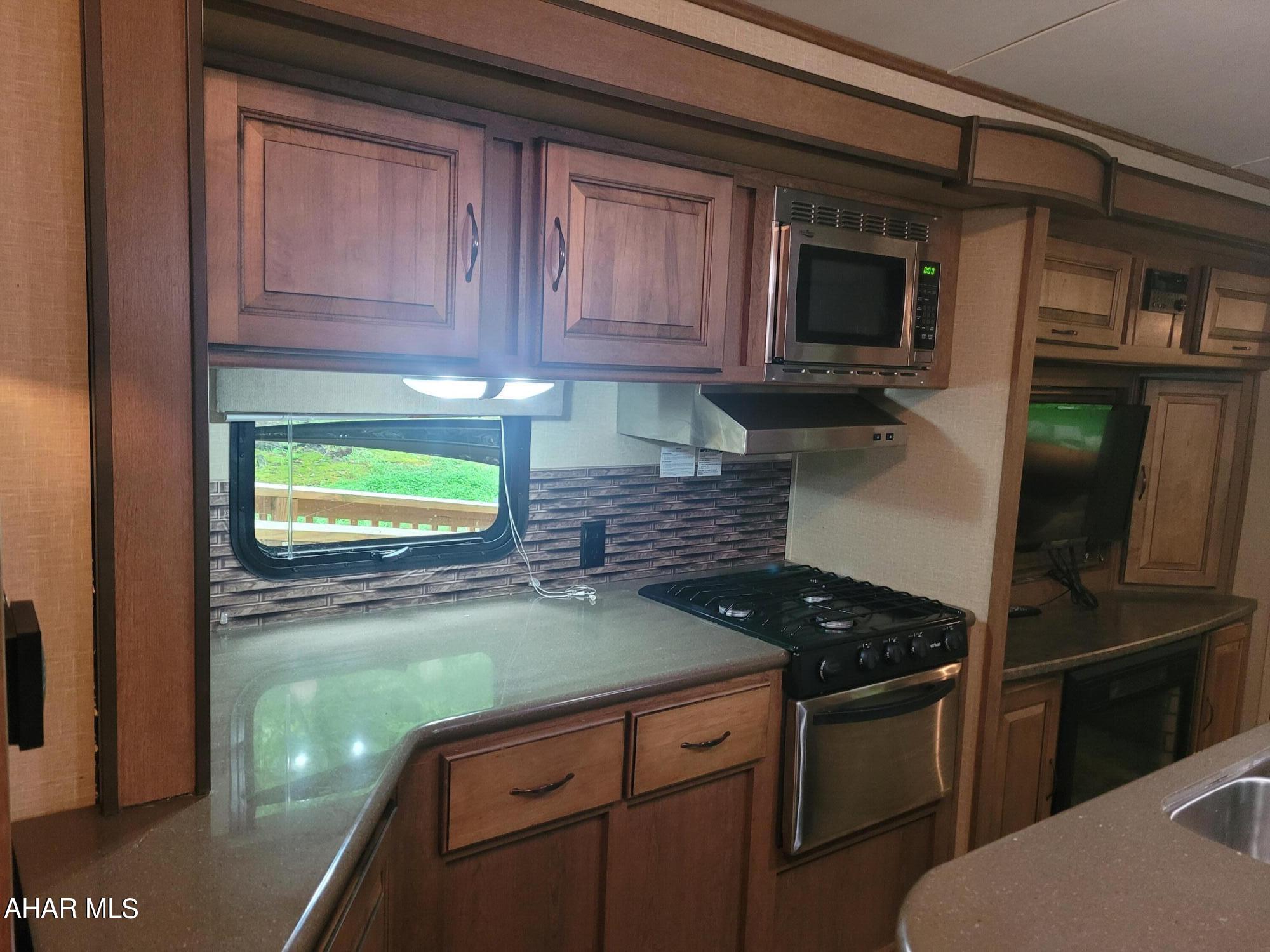 Glendale Yearound - Residential