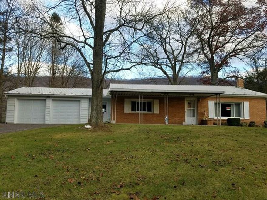 well kept home on 2.542 acres. nice setting. new 200 amp service, new water treatment, oil furnace 5 years, metal roof 7 years, windows 8 years, septic tank just pumped 2016,