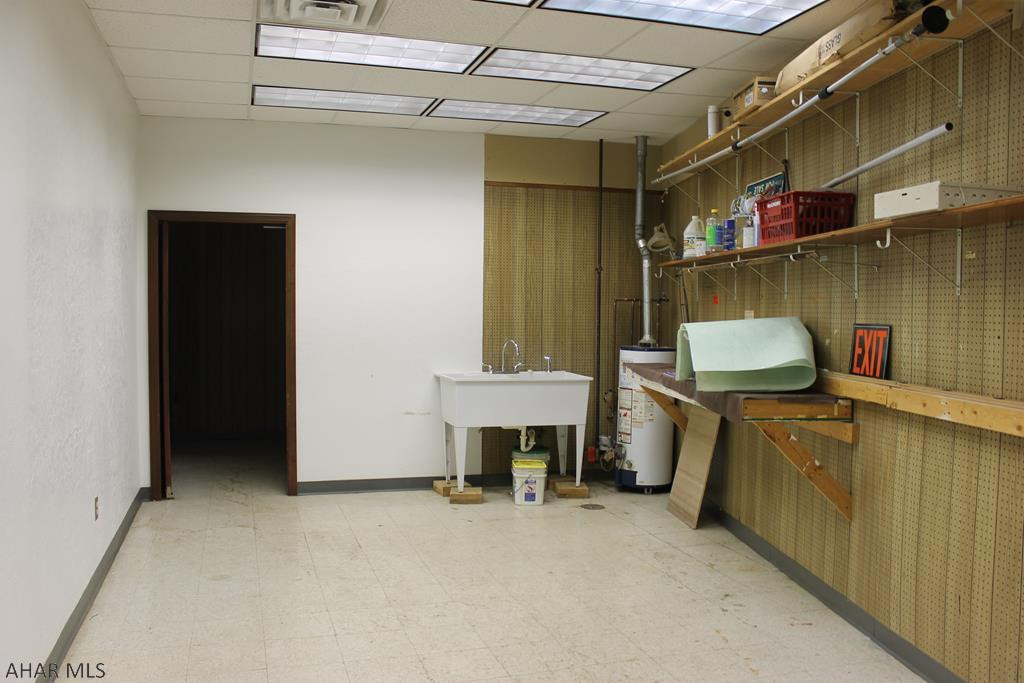 Unknown - Commercial Sale