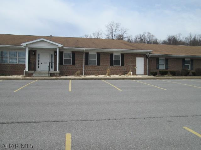 Unknown - Commercial Lease