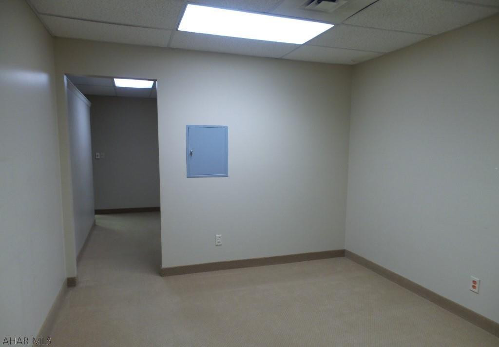 Unknown - Commercial Lease