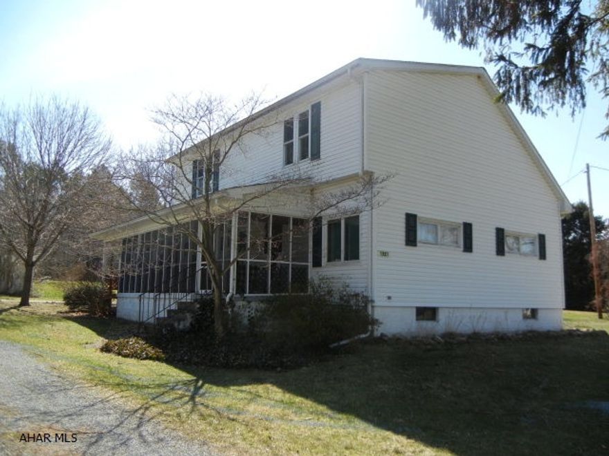 Nice 5 bedroom, 2 bath two-story on 4.5 acres.  Gorgeous spacious kitchen, woodstove, great setting!  Nice property.