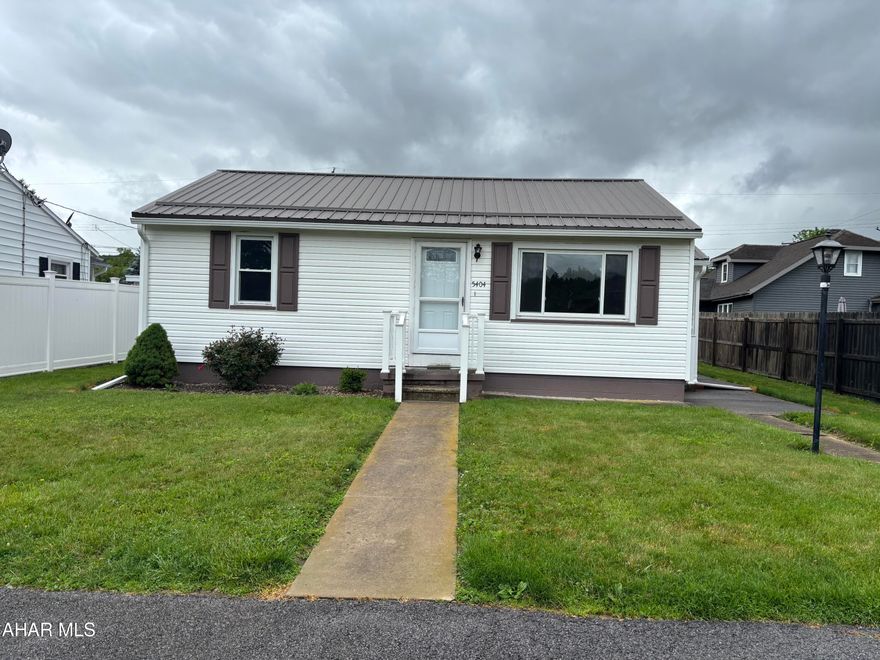 Super cute and clean ranch in a much sought after neighborhood.  Two nice sized bedrooms, newer carpet and flooring, HW under carpet.  Don't miss this one!