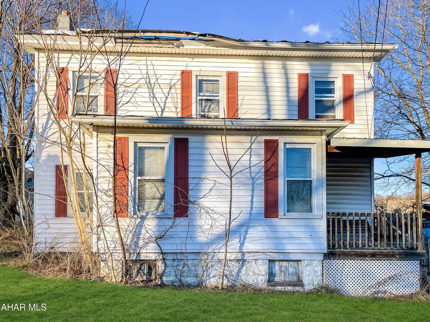 4 BR Home on .4 acres in Everett Boro. With over 1800 sq/ft, this home has lots of potential. The first floor features an eat-in kitchen, separate dining room, living room, powder room and a mud room. Three bedrooms and a full bath can be found on the second floor. Covered patio. 28x25 Outbuilding