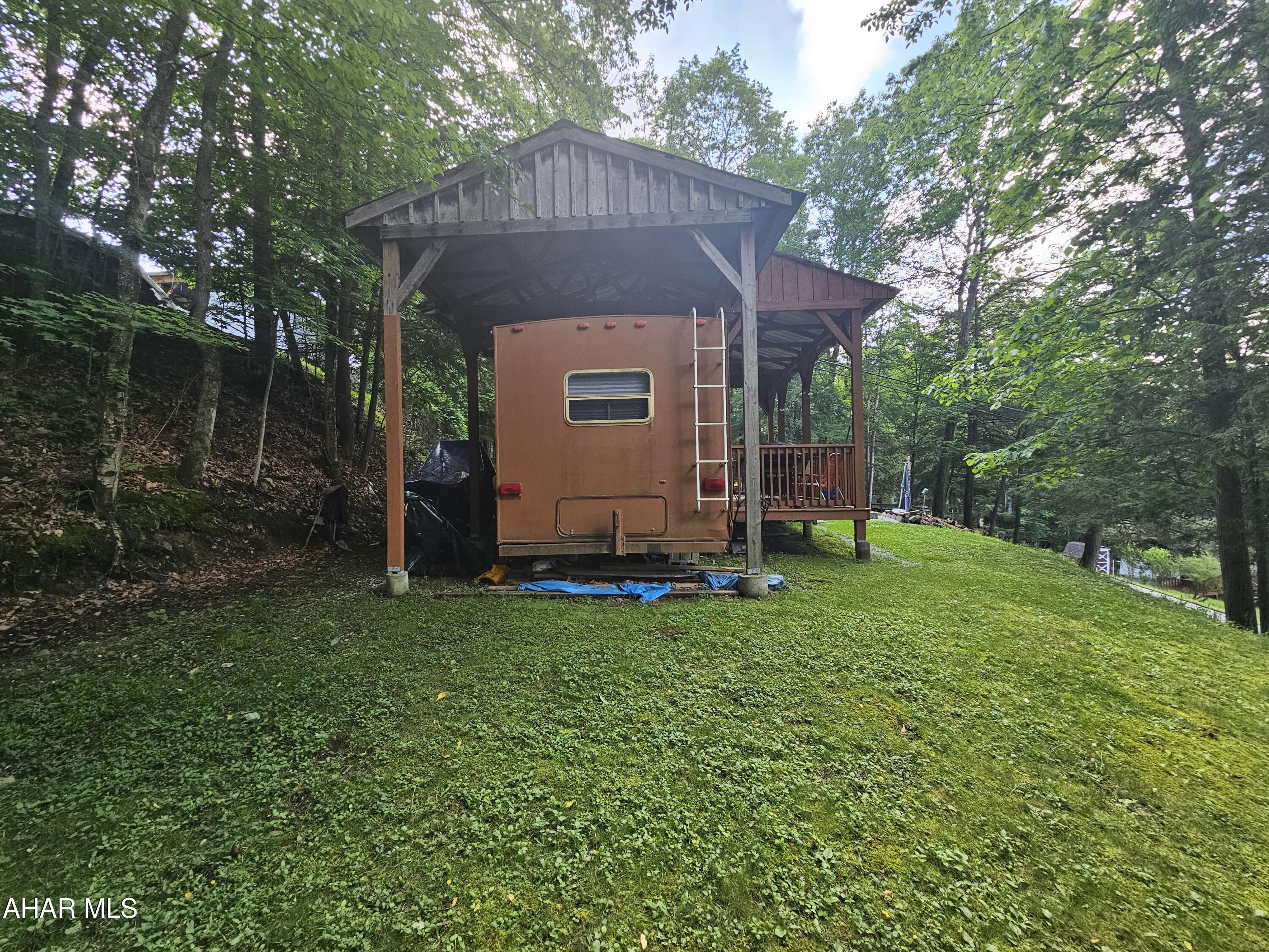 Glendale Yearound - Residential