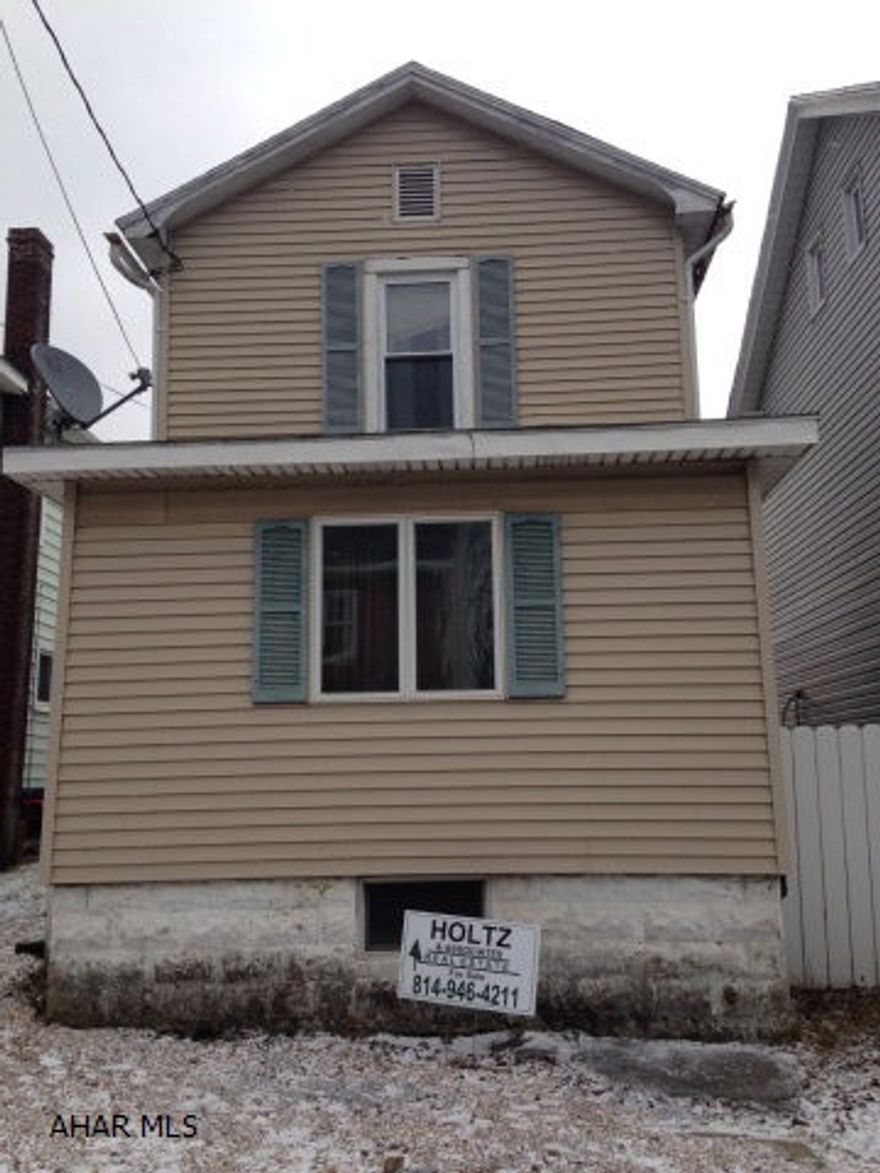 Much cheaper than renting! Why rent when you can buy! Great 2 bedroom starter home with off street parking.