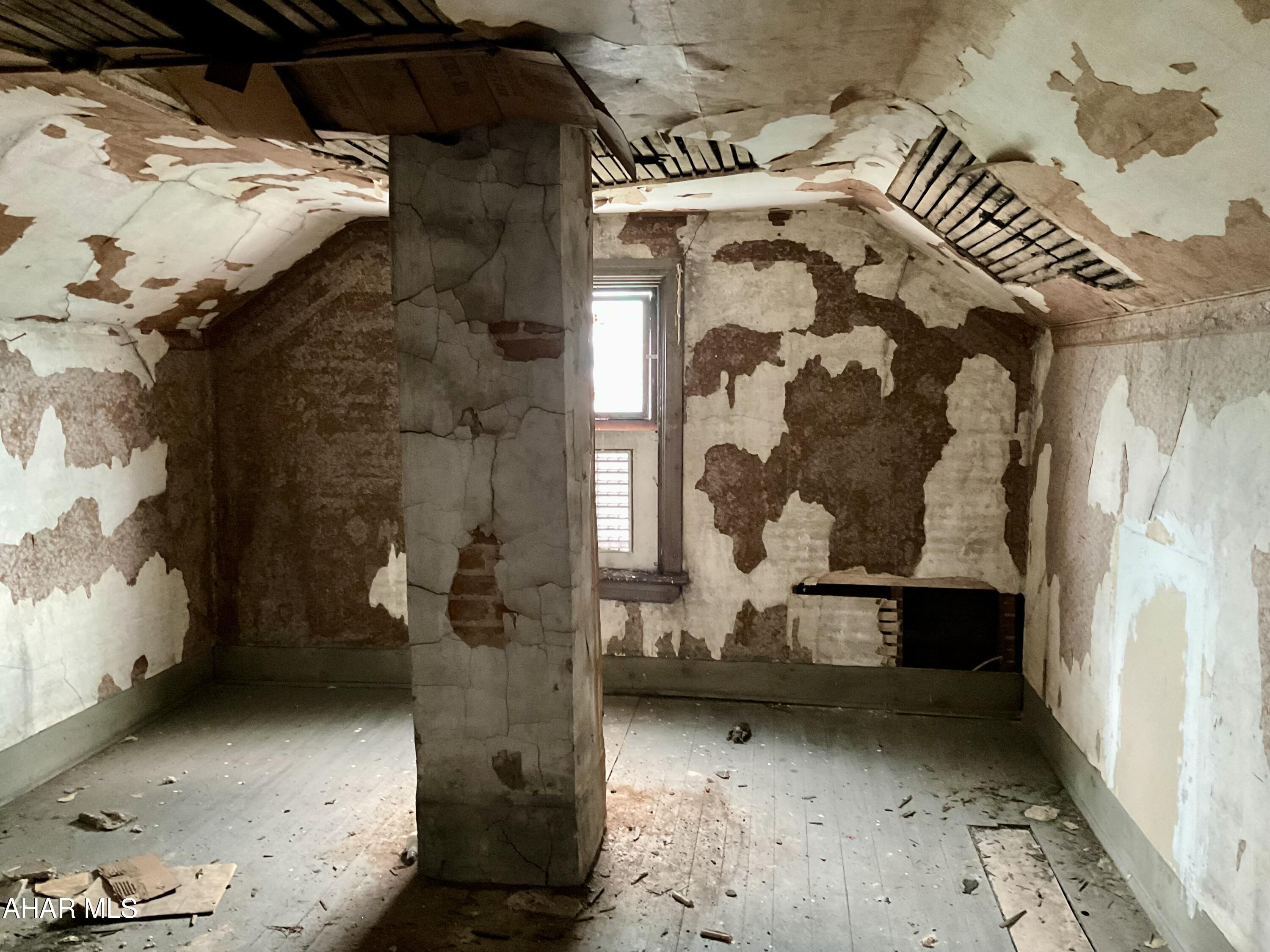 Unknown - Residential