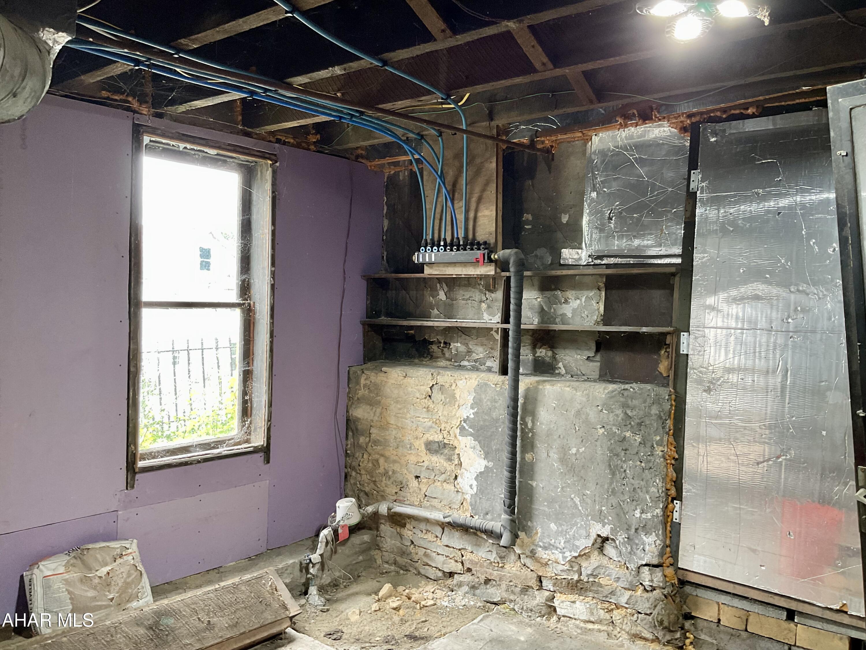 Unknown - Residential