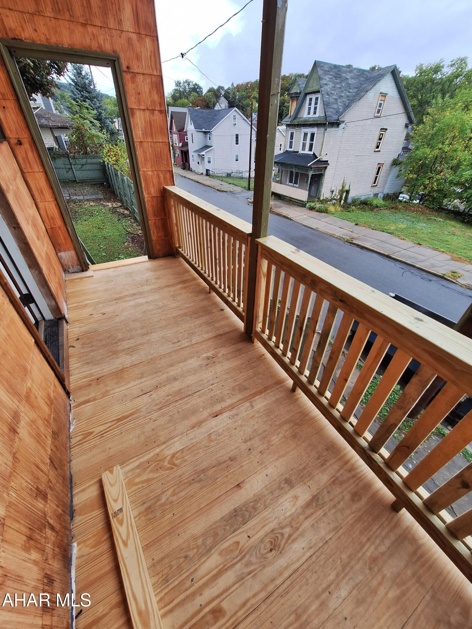 Unknown - Residential