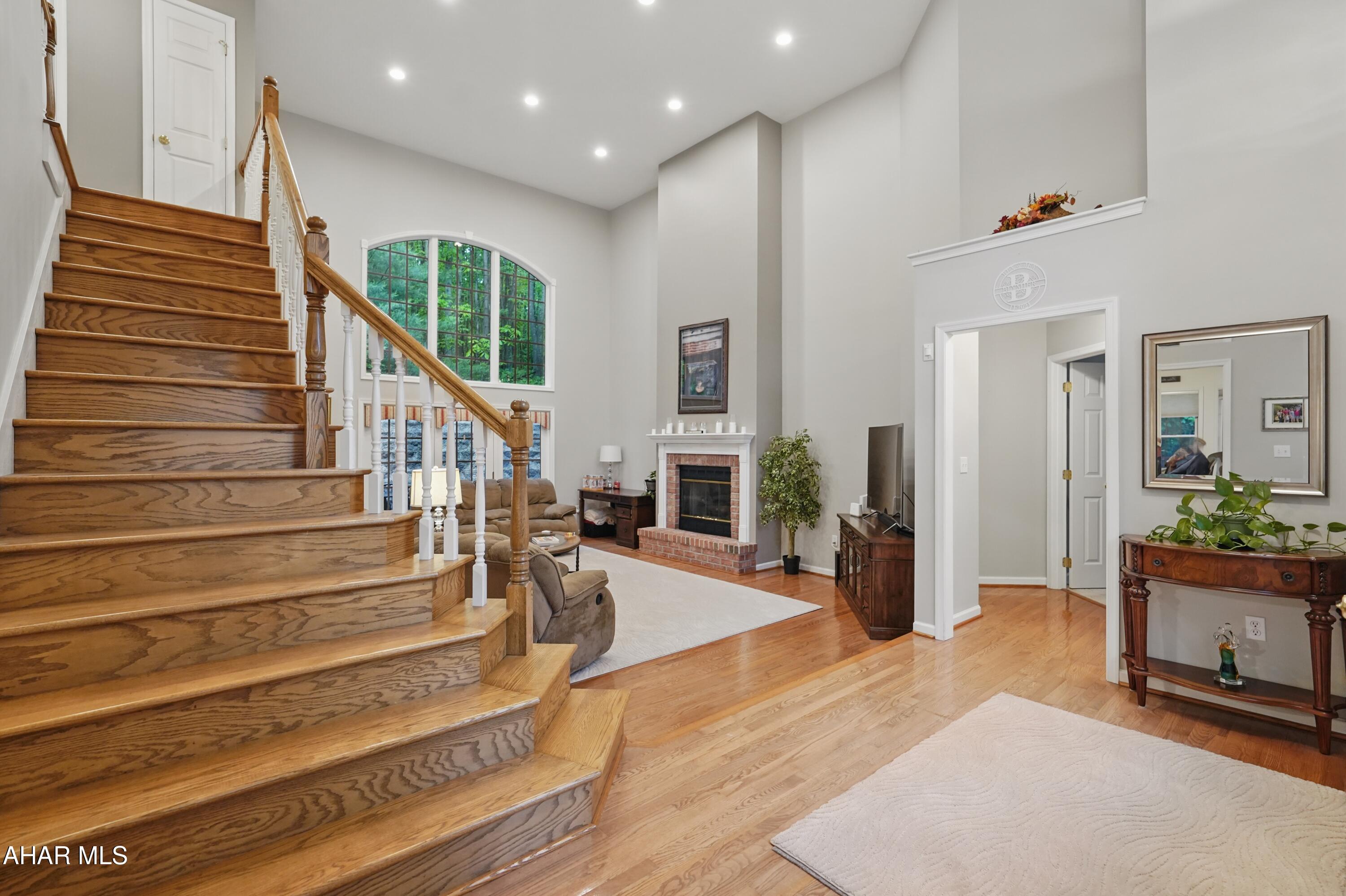 Ridgewood Heights - Residential