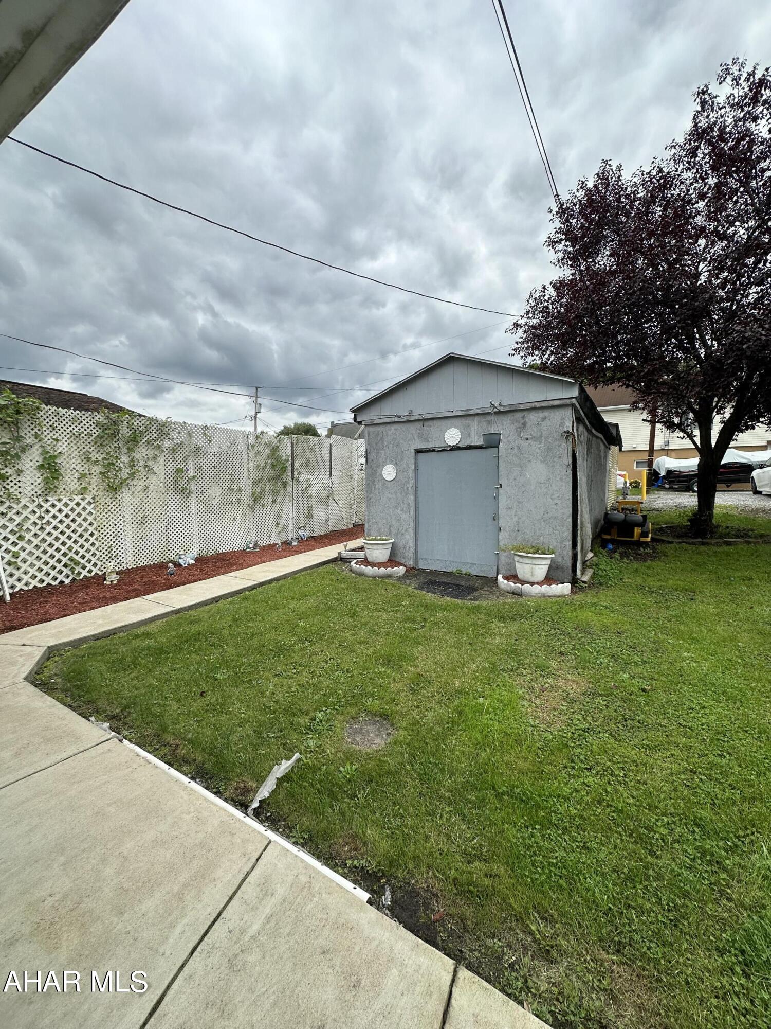 Juniata - Residential