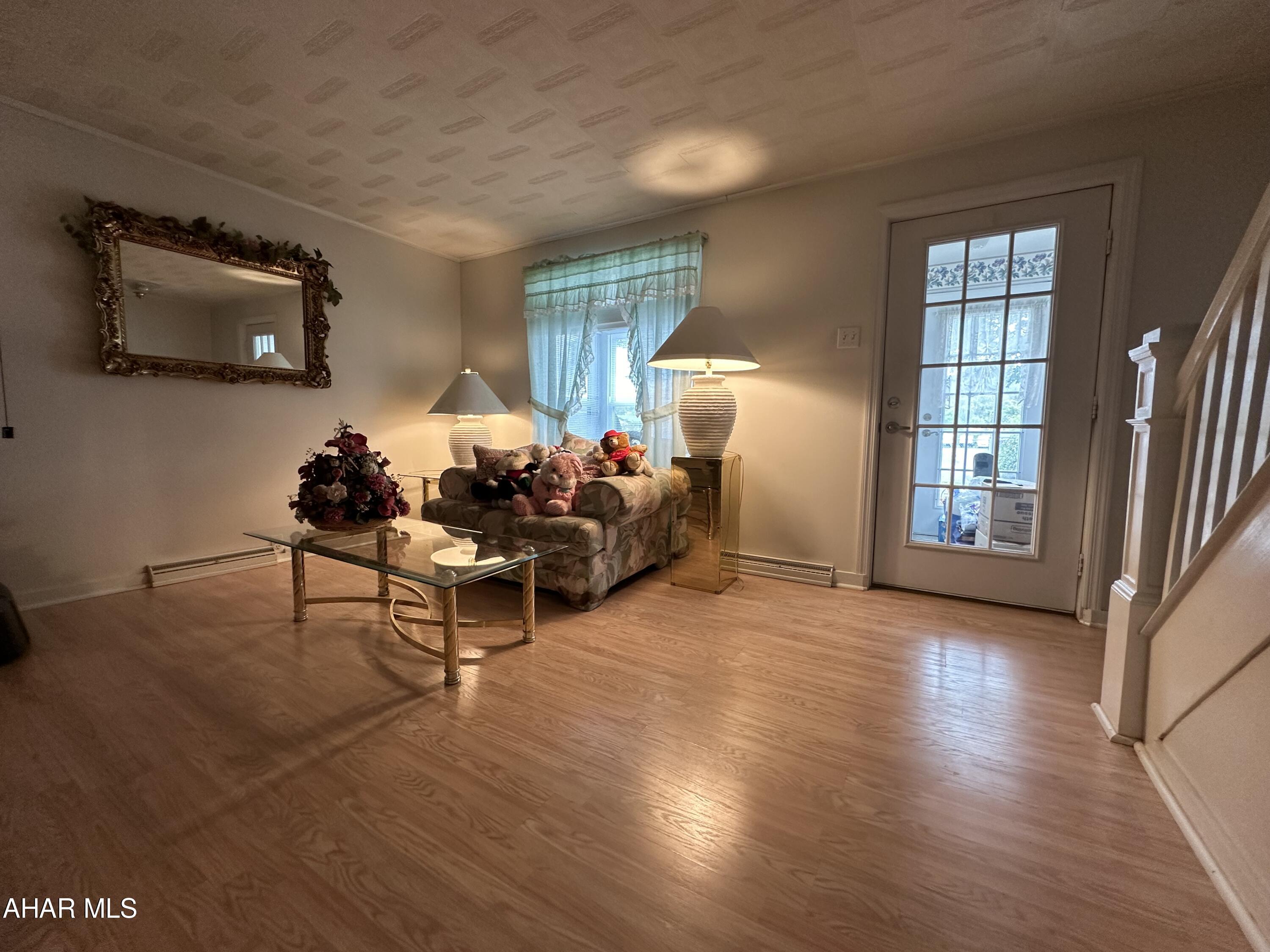 Juniata - Residential