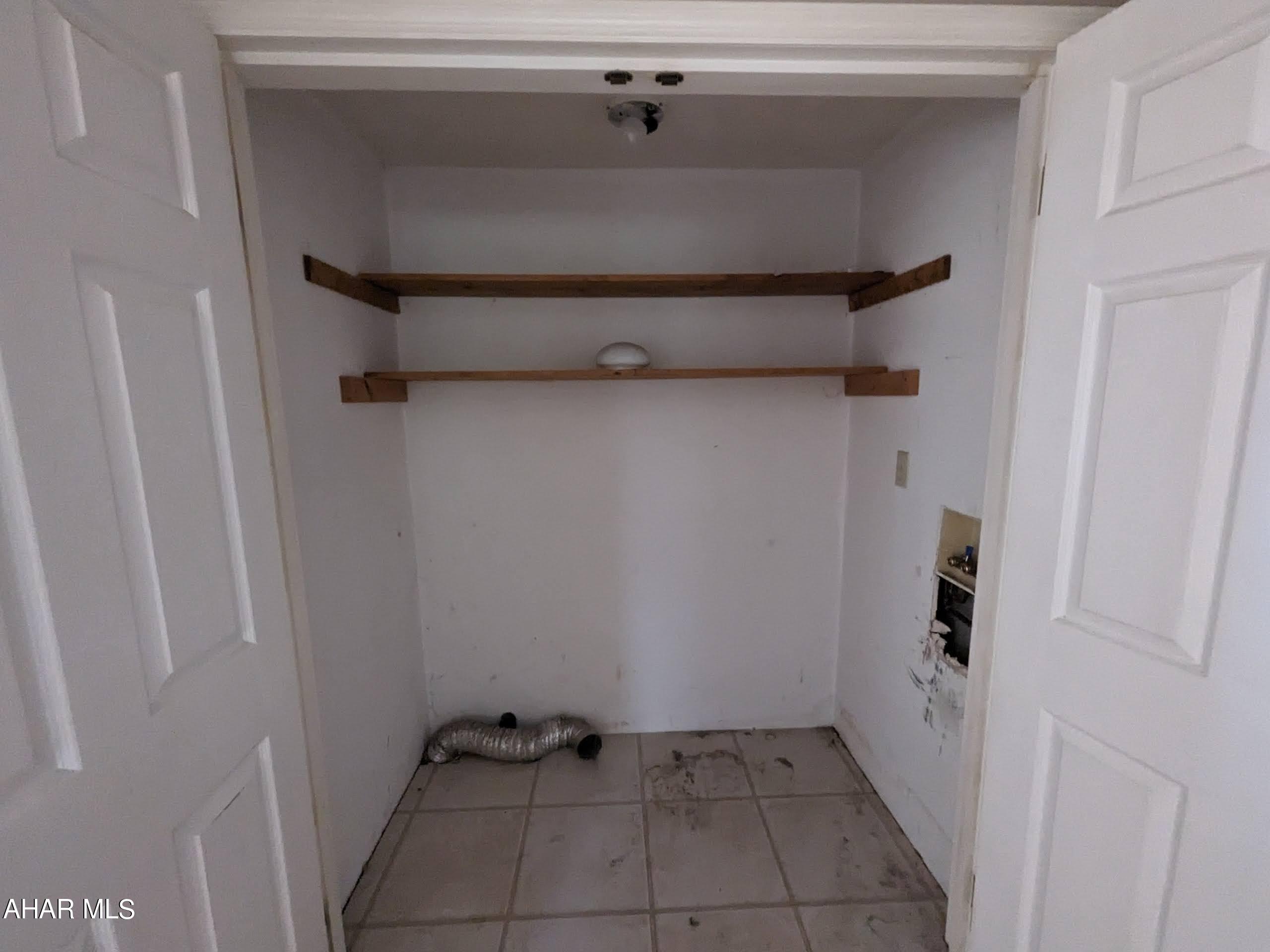 Glendale Yearound - Residential