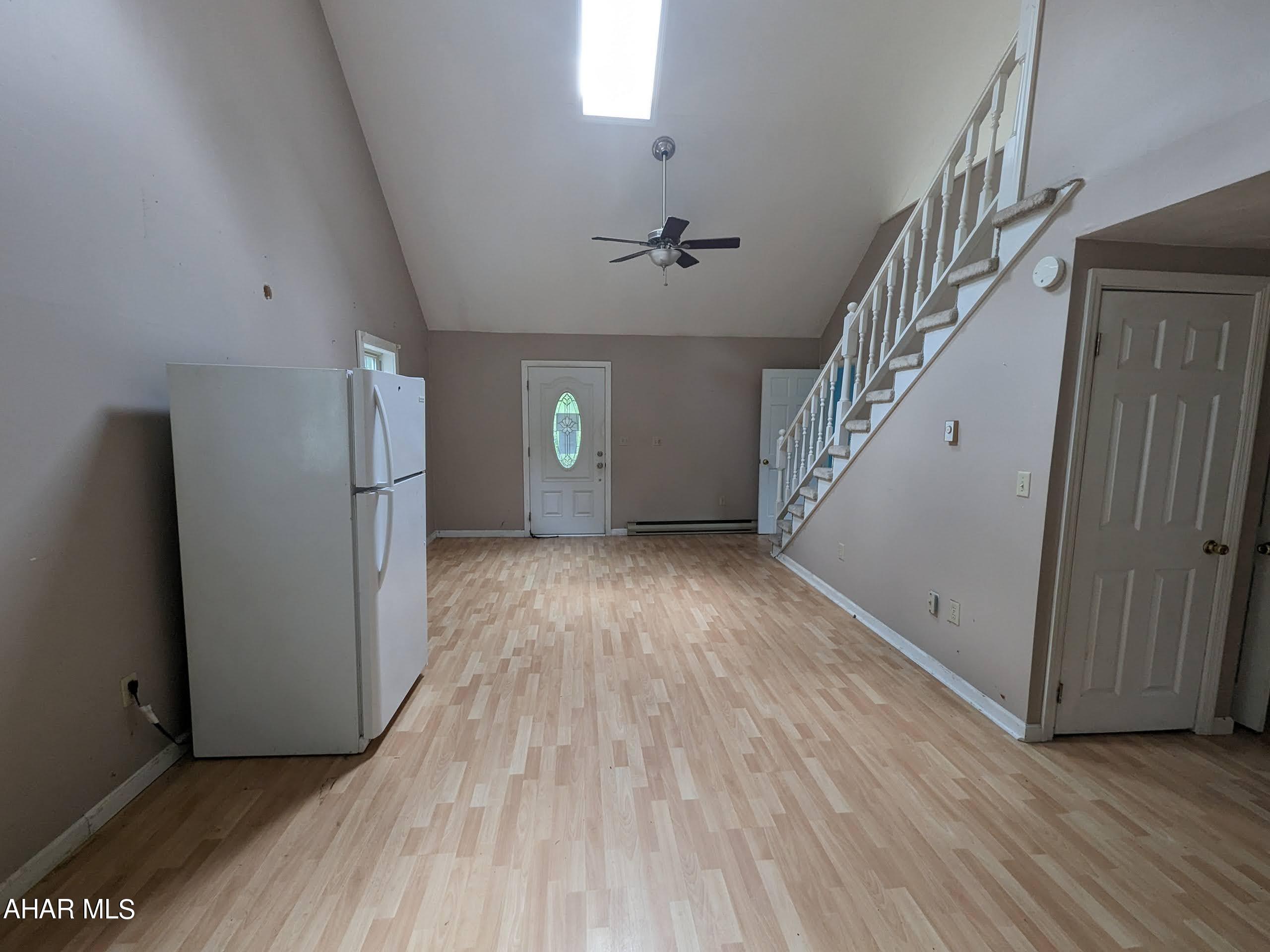 Glendale Yearound - Residential