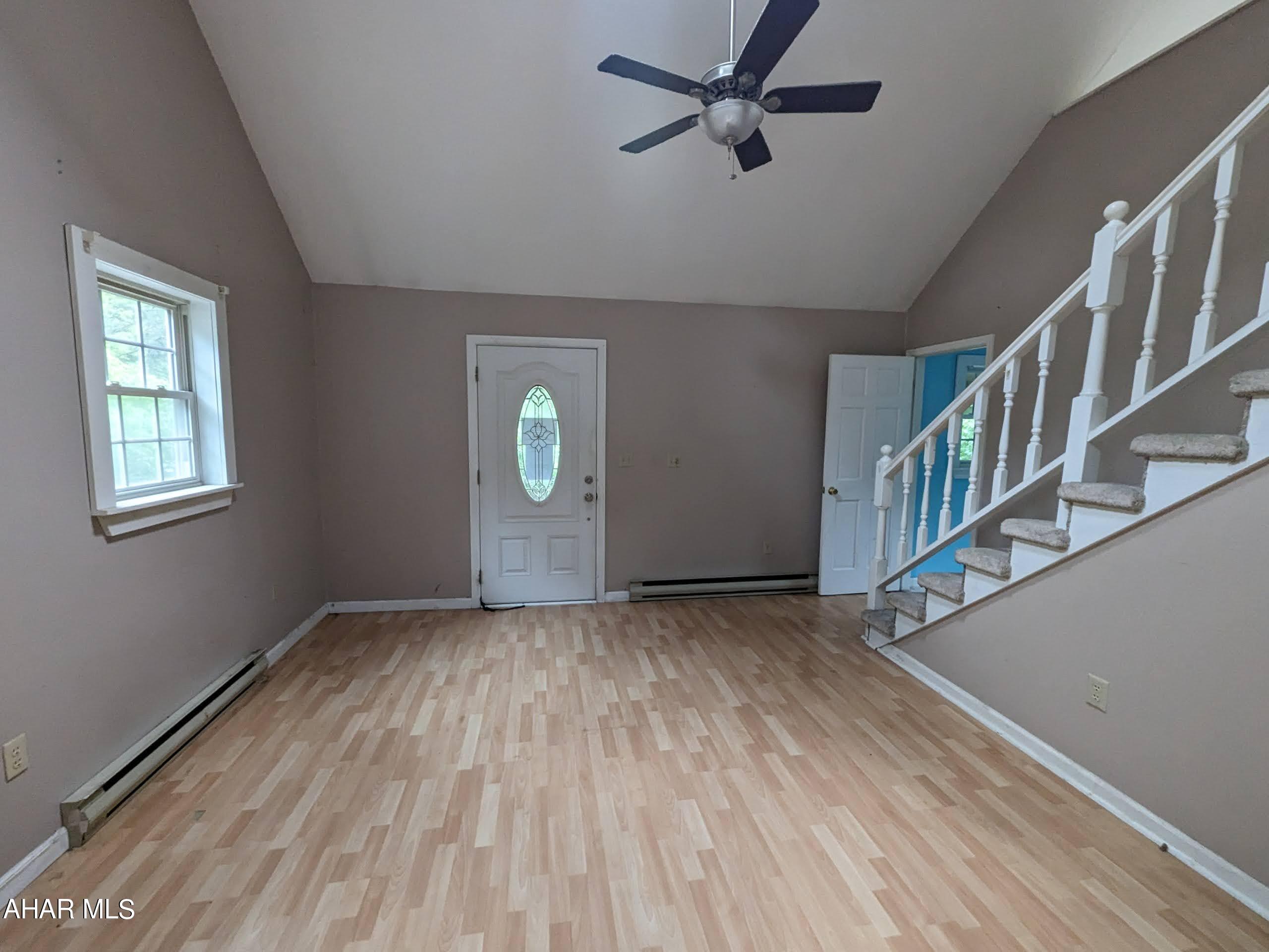 Glendale Yearound - Residential