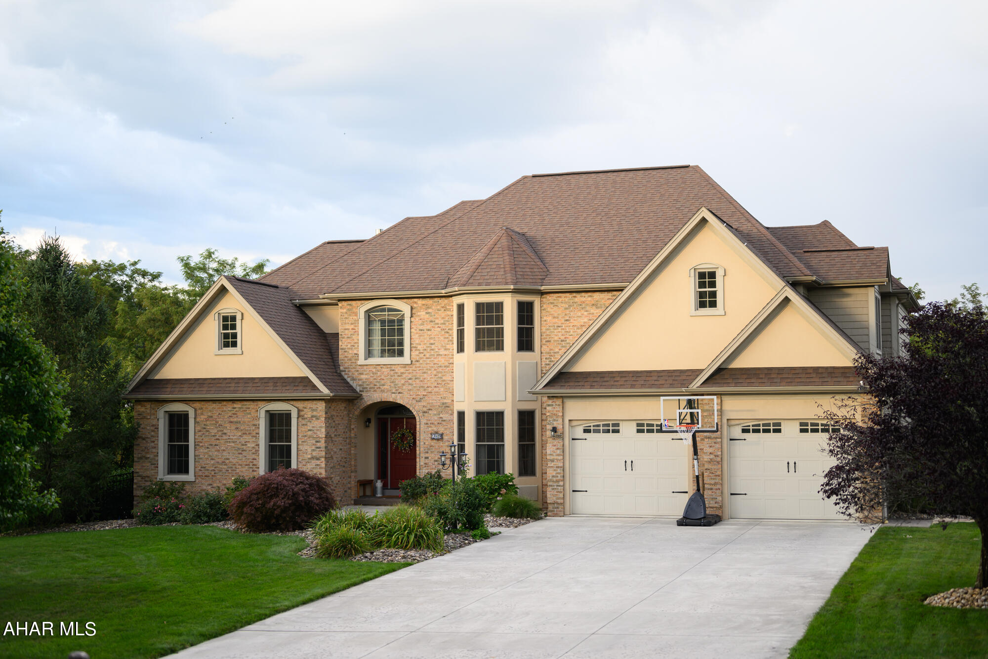 Fox Hollow - Residential