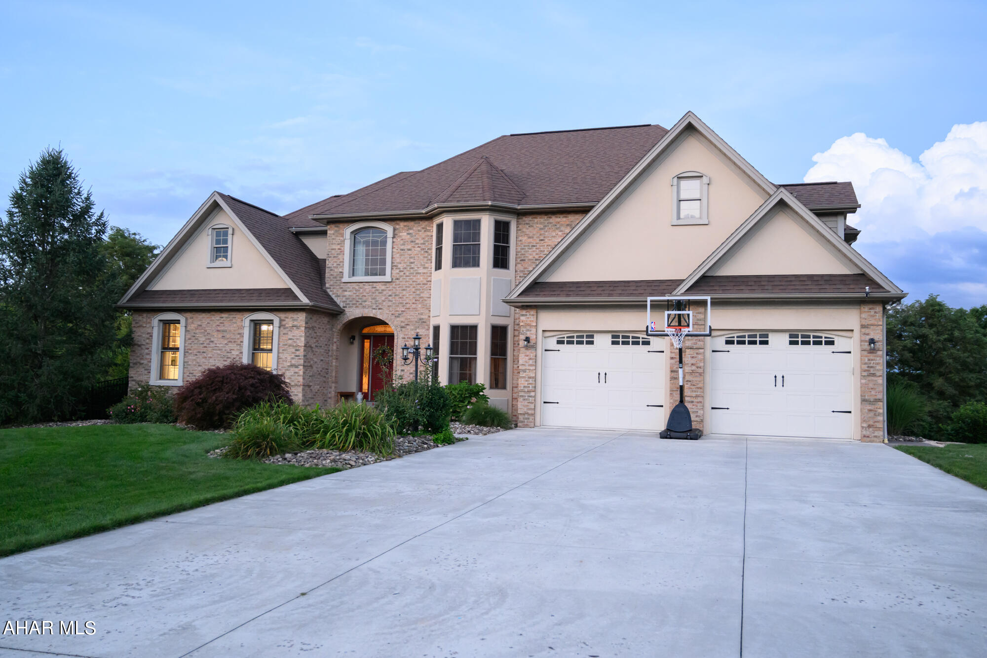 Fox Hollow - Residential