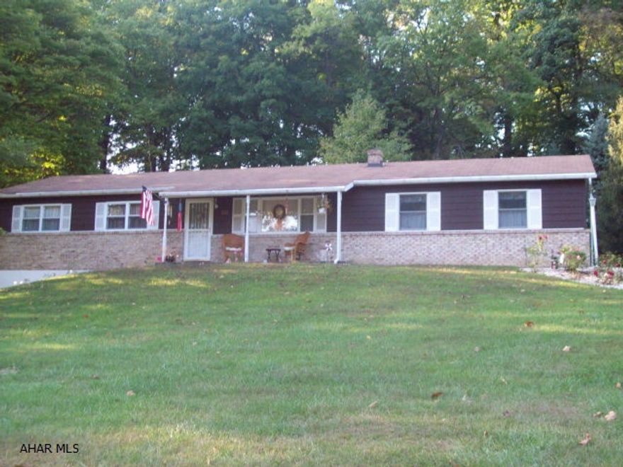 Great Location! Close to all amenities, but in a quiet setting. Sits across from community park w/tennis, basketball & picnic areas. Heated 2 car garage can also be a great space for entertaining. Finished basement could be a mother in law suite w/1 car integral garage & own driveway.