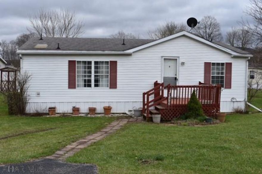 Great starter property, priced to sell. Rent includes garbage.