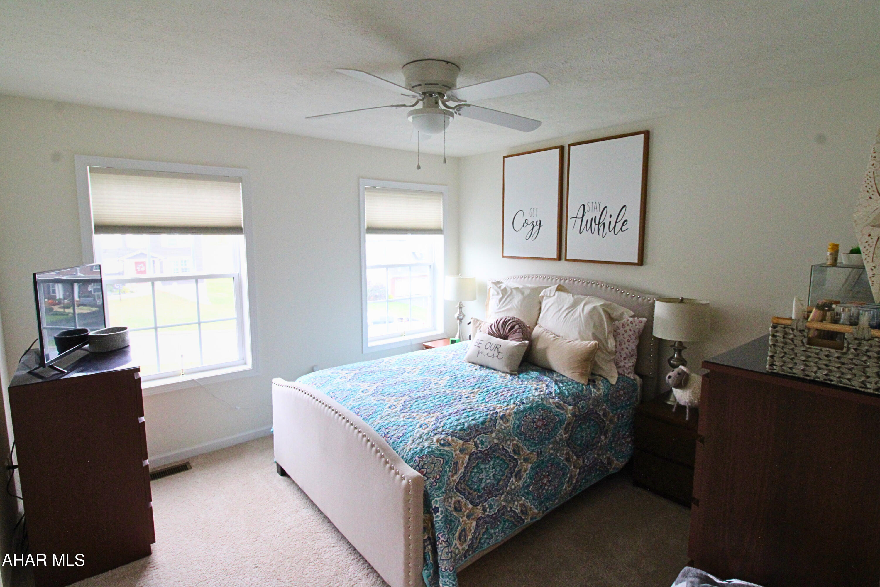 Rolling Hills - Residential