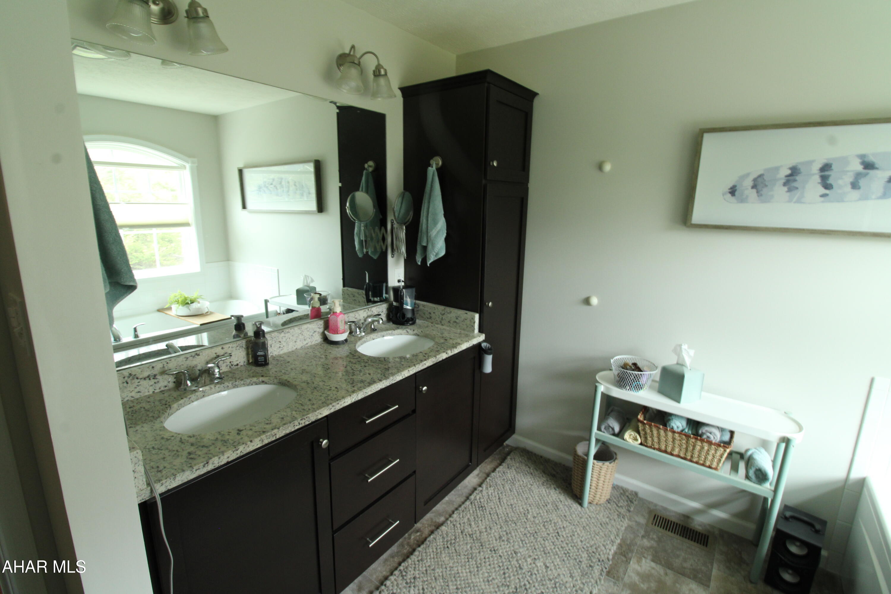 Rolling Hills - Residential